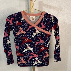 Hanna Andersson- Reindeer Print Long Sleeve PJs Shirt - Navy and Pink- Size 6-7